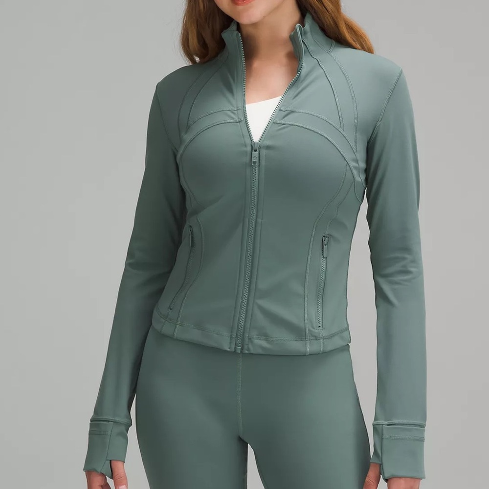 NWT LuLuLemon Nulu Cropped Define Jacket in Medium Forest